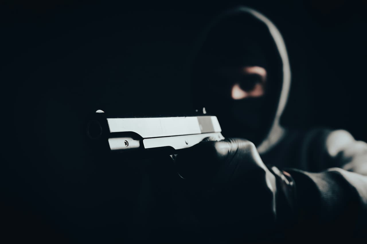 Armed  robbery 
