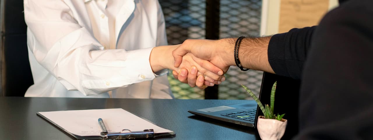 shake hands