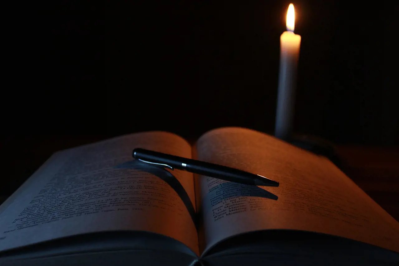 candle-gbcff77085_1280