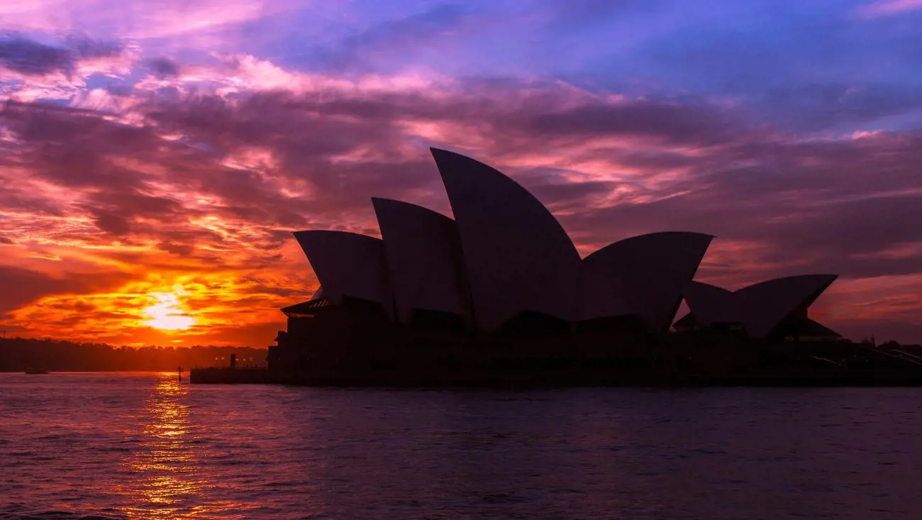 opera-house-ga192a242d_1920-scaled